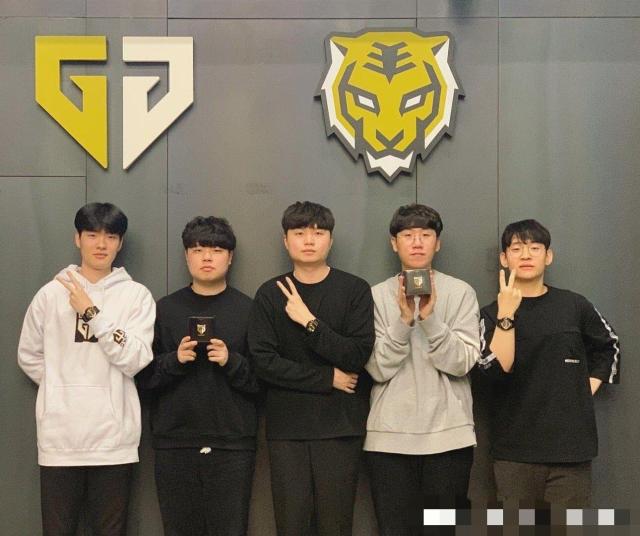 更是对心理 更是对心理